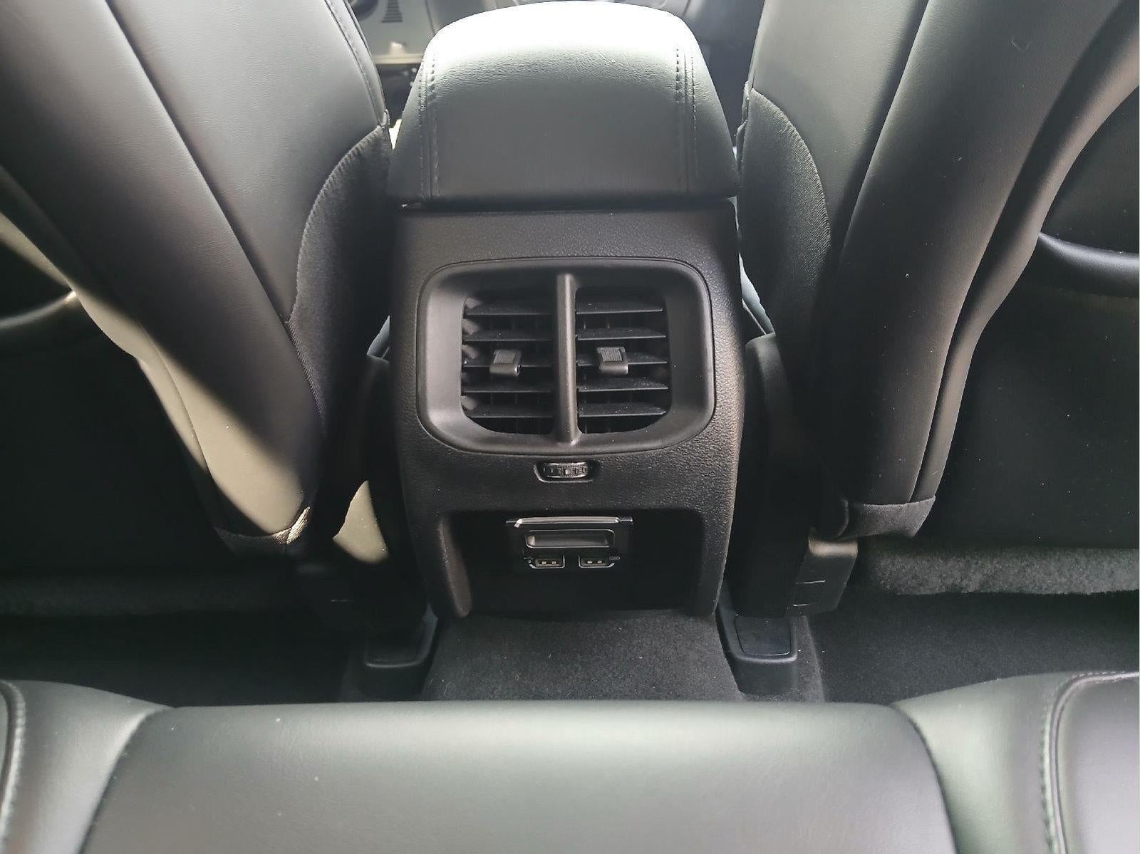 2020 Jeep Cherokee Altitude