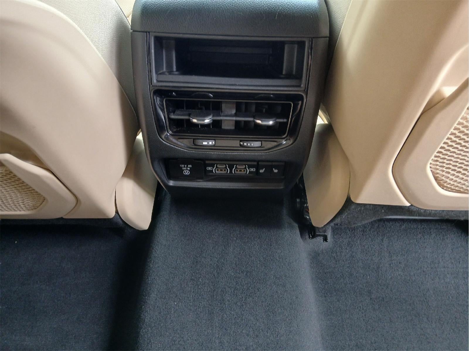 2024 Jeep GRAND CHEROKEE SUV