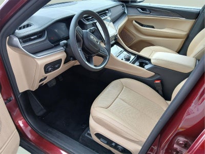 2024 Jeep GRAND CHEROKEE SUV