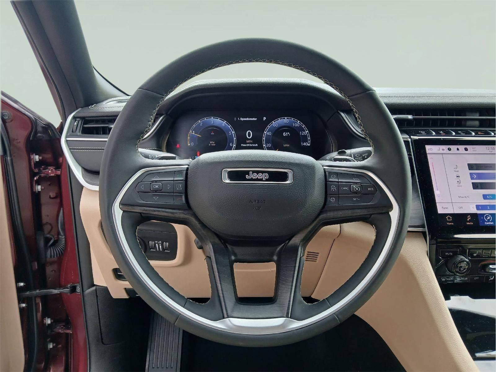 2024 Jeep GRAND CHEROKEE SUV