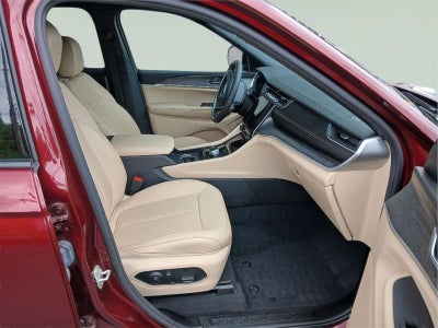2024 Jeep GRAND CHEROKEE SUV