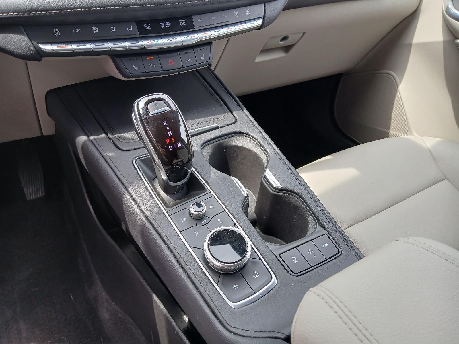 2022 Cadillac XT4 AWD Luxury