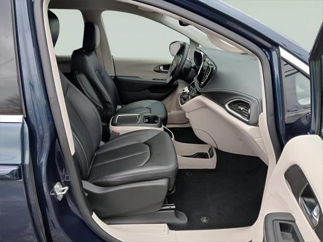 2024 Chrysler Pacifica Touring L **SMART BUY $575/Monthly**