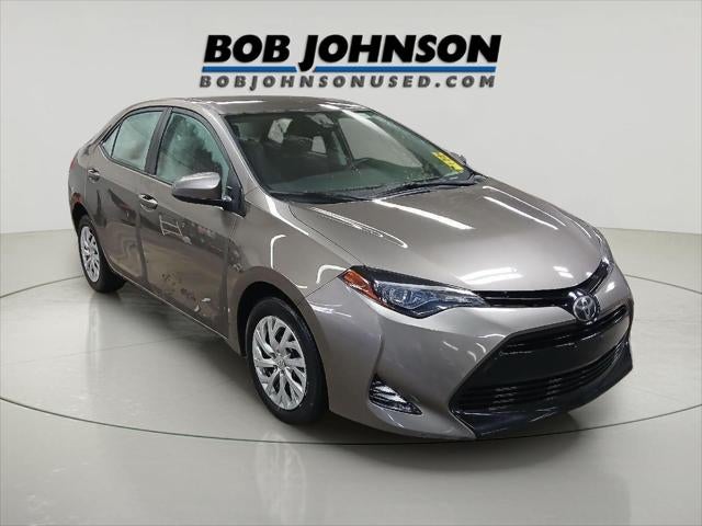 2017 Toyota COROLLA LE