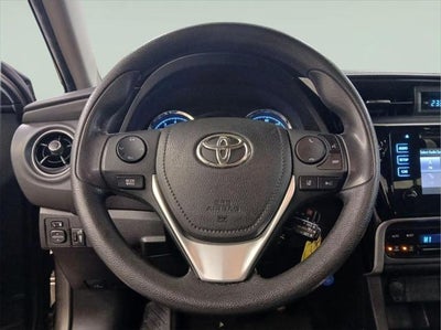 2017 Toyota COROLLA LE