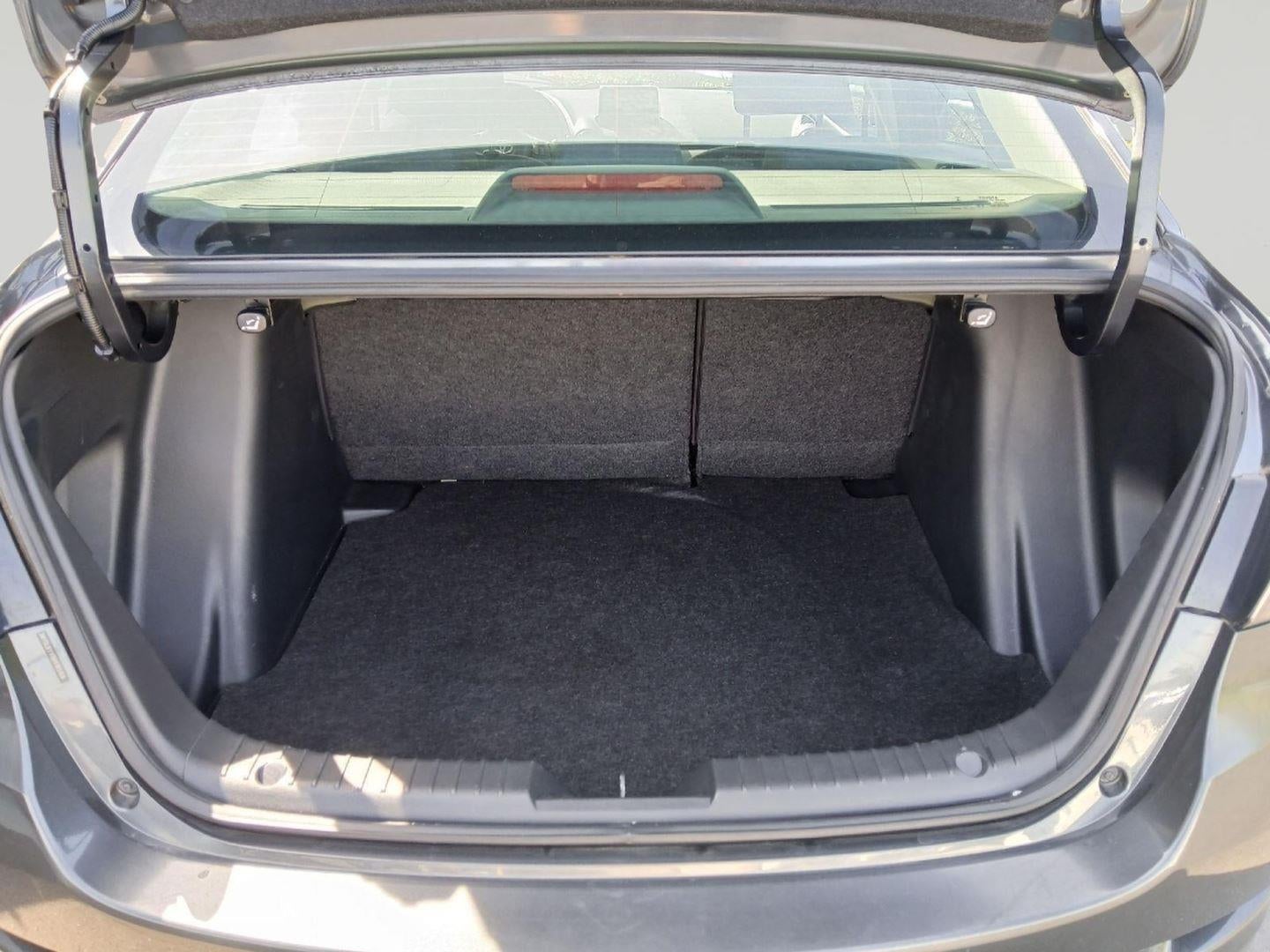 2017 Toyota Yaris iA Base