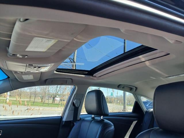 2018 Toyota AVALON Limited