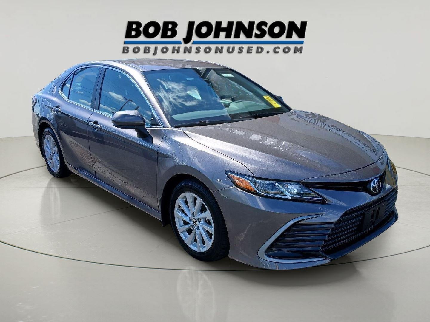 2022 Toyota Camry LE AUTO