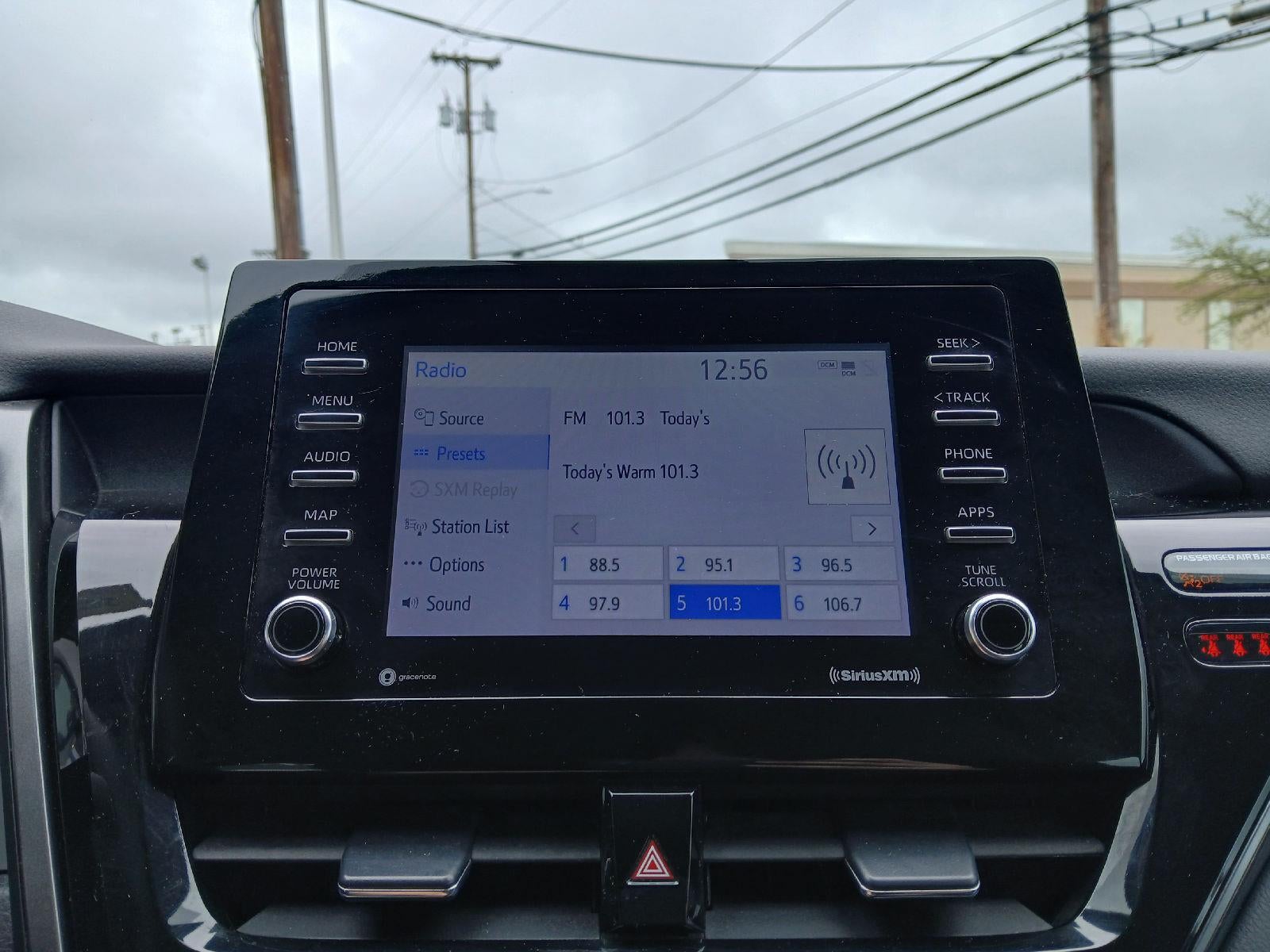 2022 Toyota Camry Hybrid LE