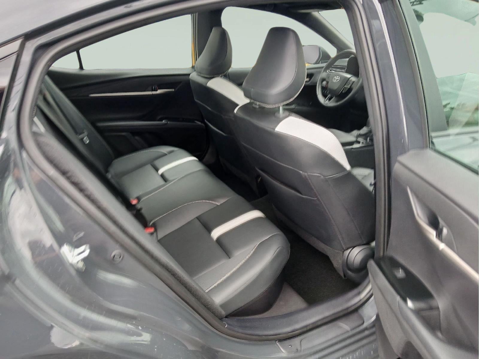2025 Toyota Camry SE AWD