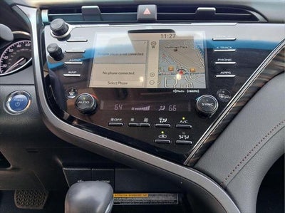 2020 Toyota Camry Hybrid XLE