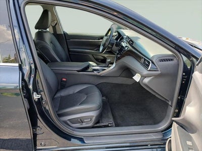 2020 Toyota Camry Hybrid XLE