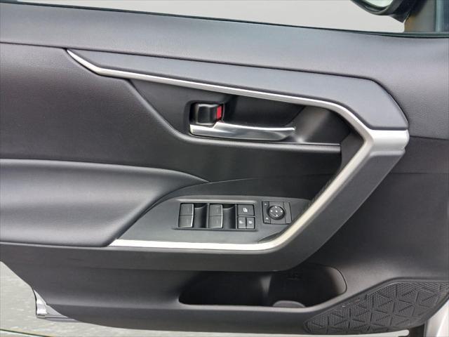 2022 Toyota RAV4 HYBRID Hybrid SE