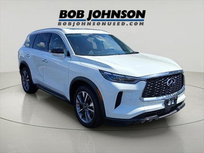 2023 INFINITI QX60 LUXE