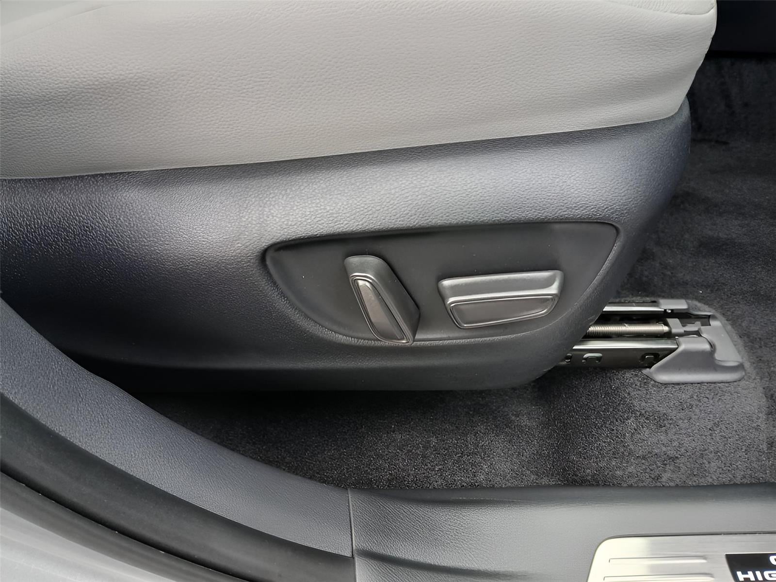 2025 Toyota GRAND HIGHLANDER HEV XLE