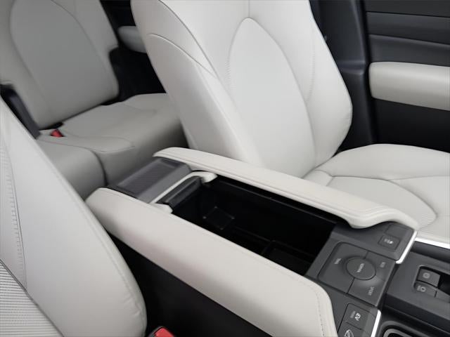 2025 Toyota GRAND HIGHLANDER HEV XLE