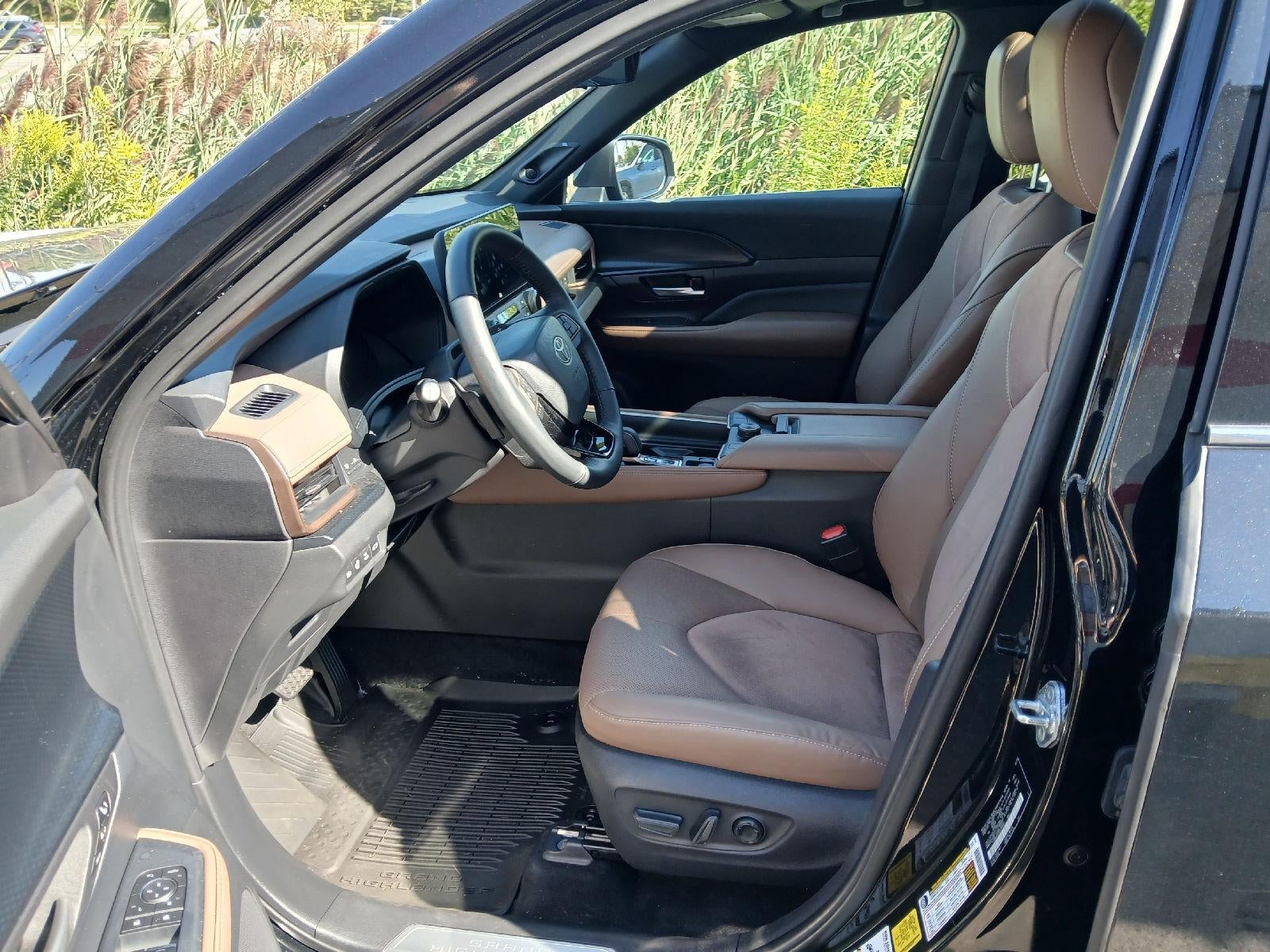 2025 Toyota Grand Highlander Hybrid MAX Platinum