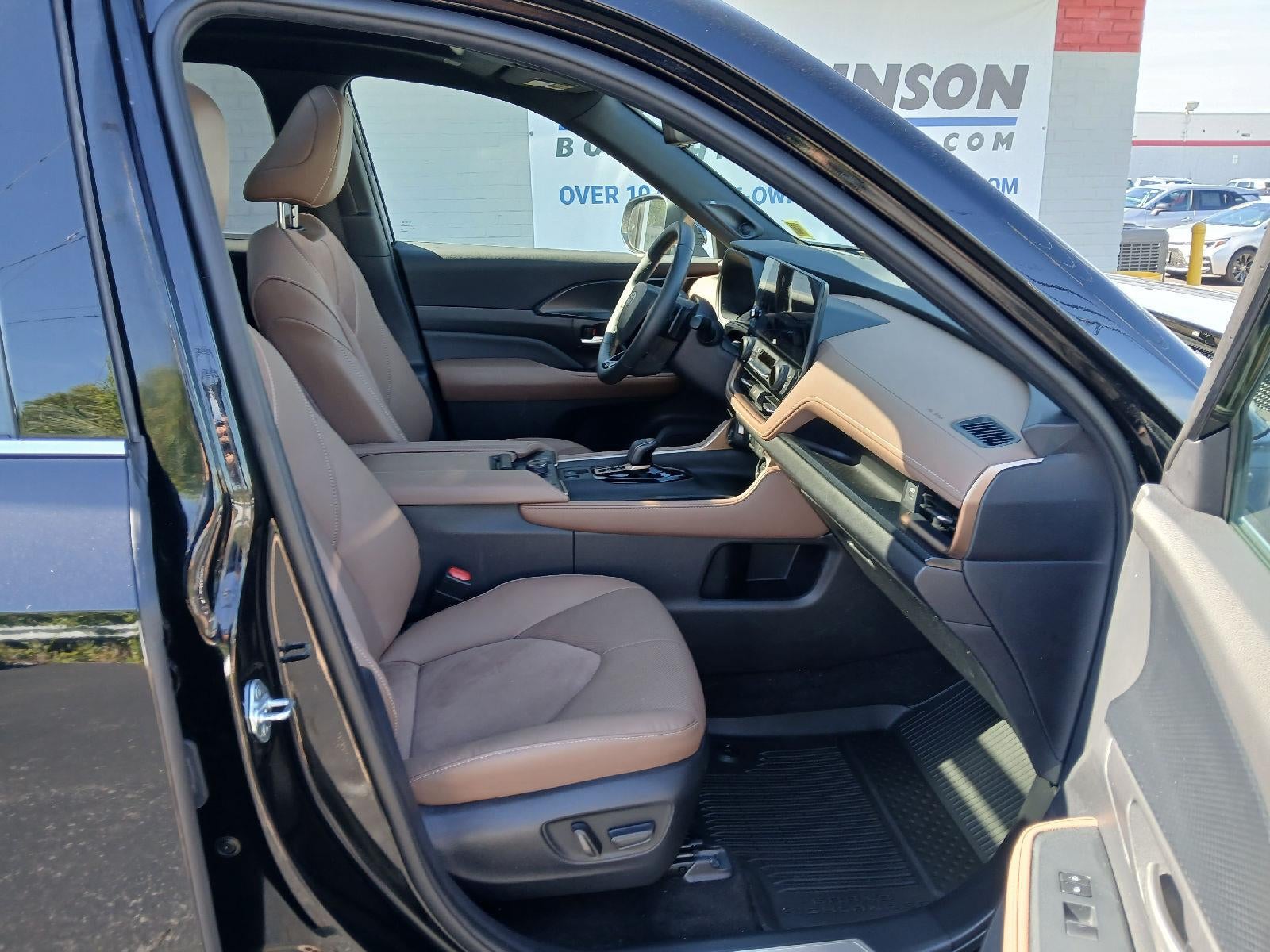 2025 Toyota Grand Highlander Hybrid MAX Platinum