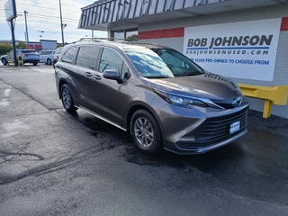 2024 Toyota Sienna LE 8-Passenger