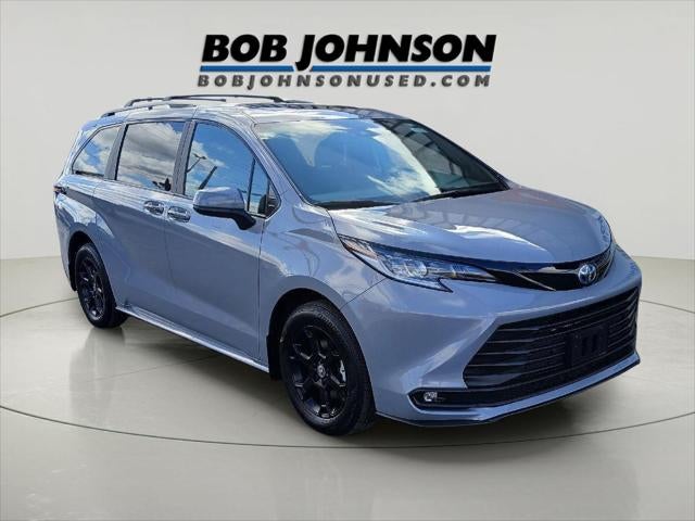 2025 Toyota SIENNA XLE AWD Woodland Edition