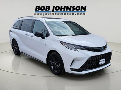 2025 Toyota SIENNA XSE AWD MINIVAN