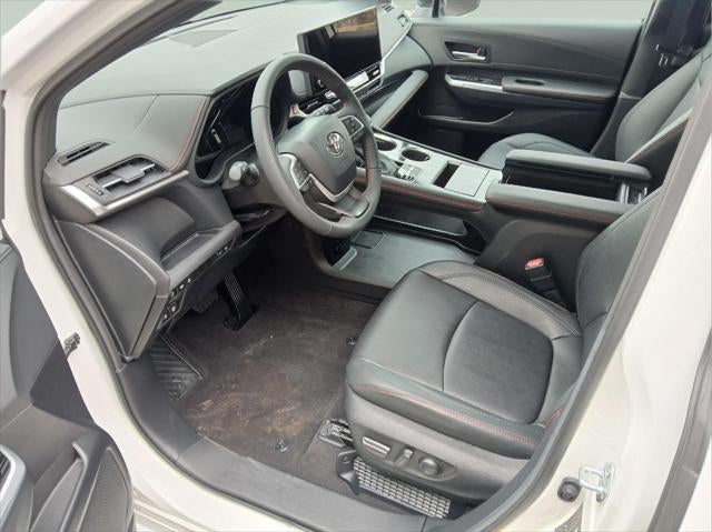 2025 Toyota SIENNA XSE AWD MINIVAN
