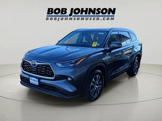 2022 Toyota HIGHLANDER HYBRD XLE