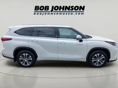 2021 Toyota Highlander Hybrid XLE