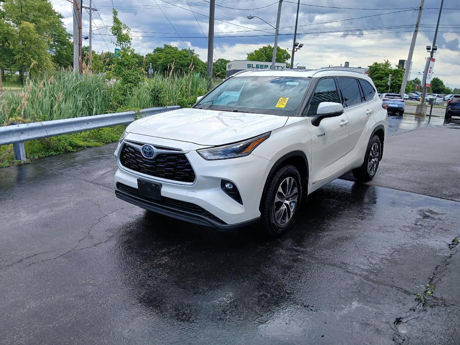 2021 Toyota Highlander Hybrid XLE