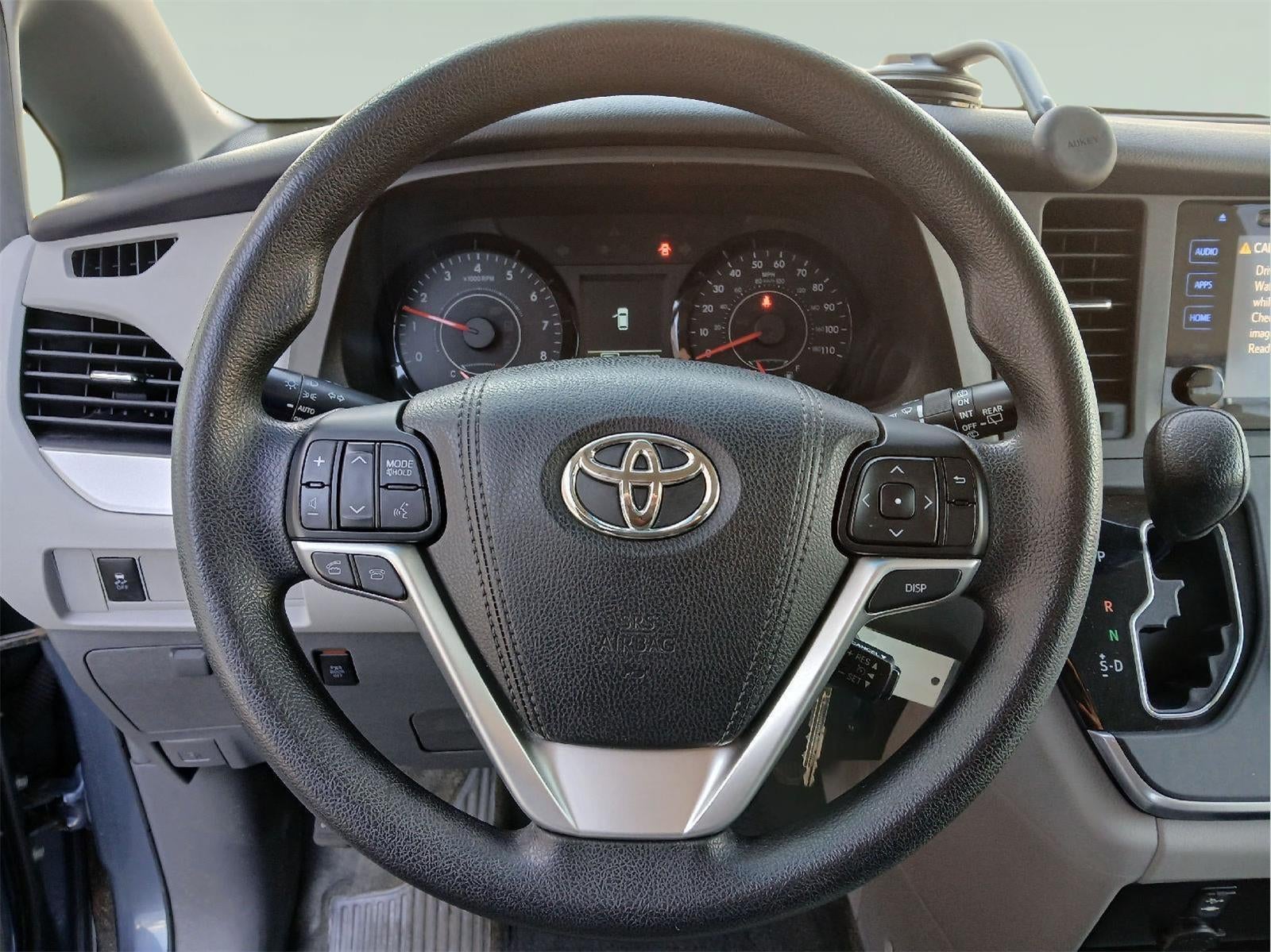 2015 Toyota SIENNA LE 3.5L LE 7-Passenger