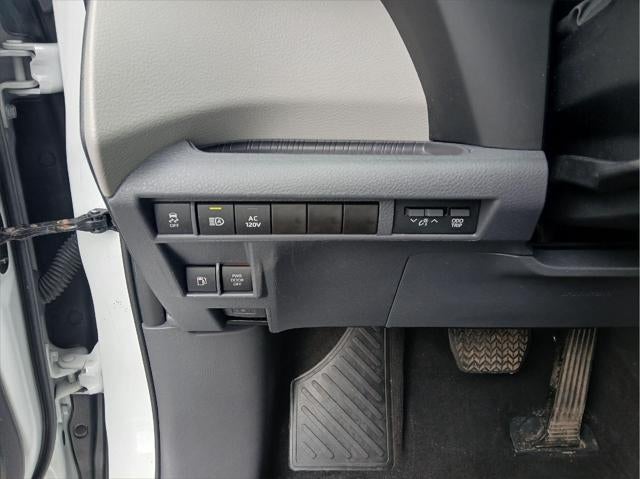 2023 Toyota Sienna XLE 7-Passenger