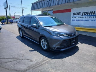2025 Toyota Sienna XLE 7-Passenger