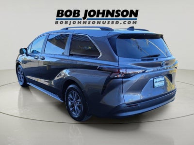 2024 Toyota Sienna XLE 7-Passenger