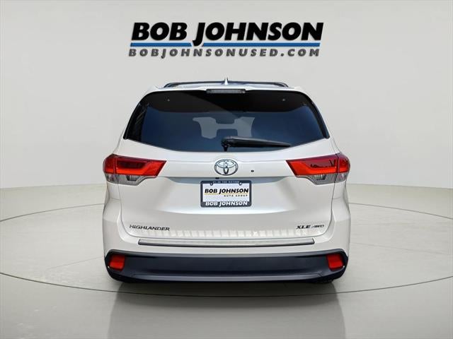 2018 Toyota HIGHLANDER XLE