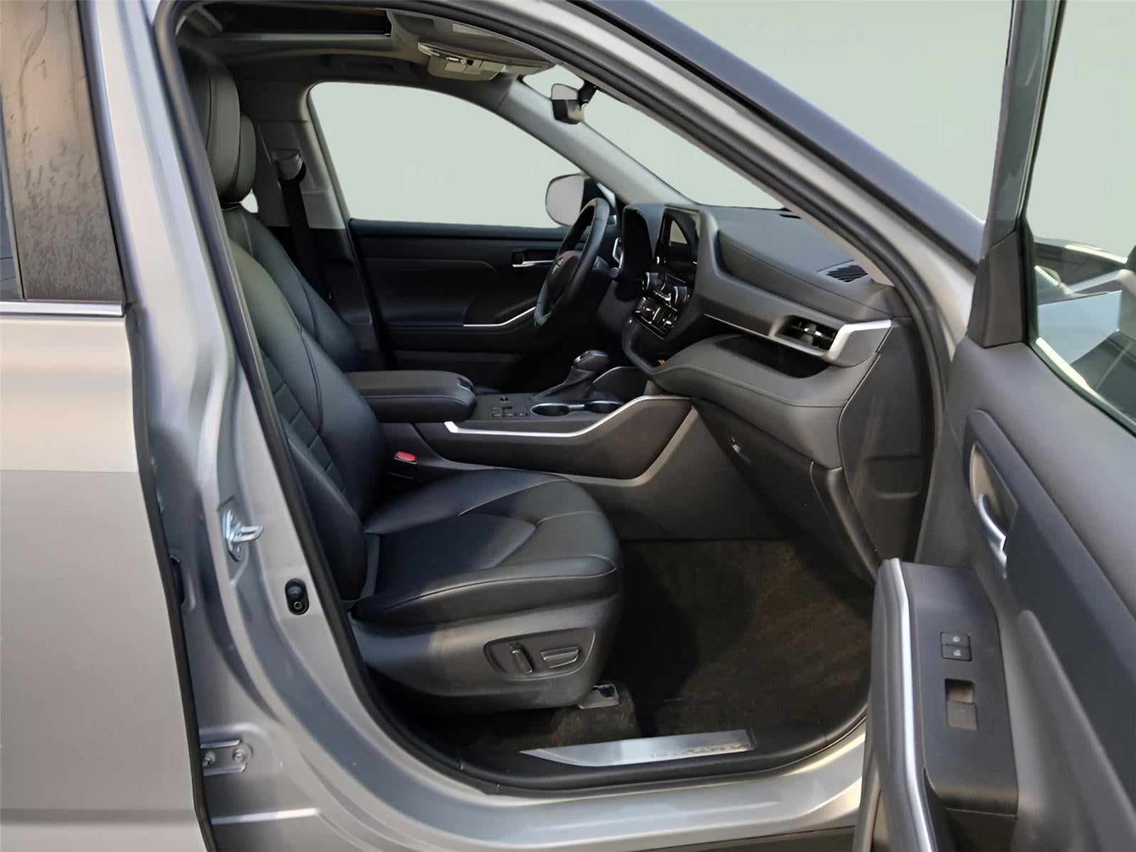 2023 Toyota HIGHLANDER HYBRD XLE