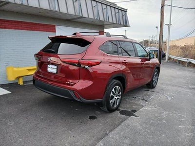 2023 Toyota HIGHLANDER XLE