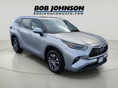 2025 Toyota Highlander XLE