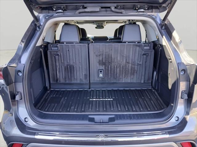 2023 Toyota HIGHLANDER Platinum