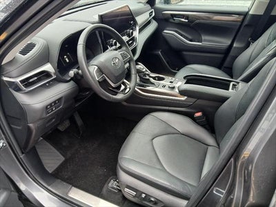2024 Toyota HIGHLANDER Platinum