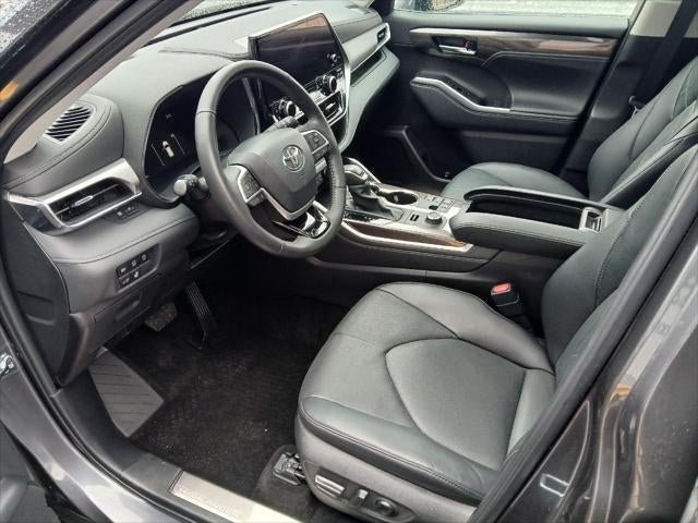 2024 Toyota HIGHLANDER Platinum