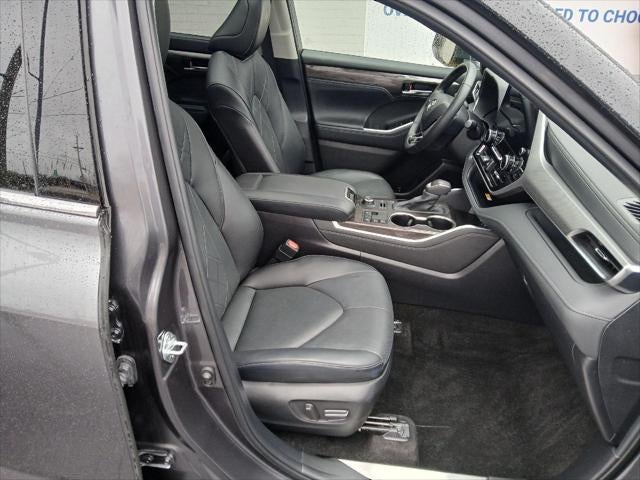 2024 Toyota HIGHLANDER Platinum