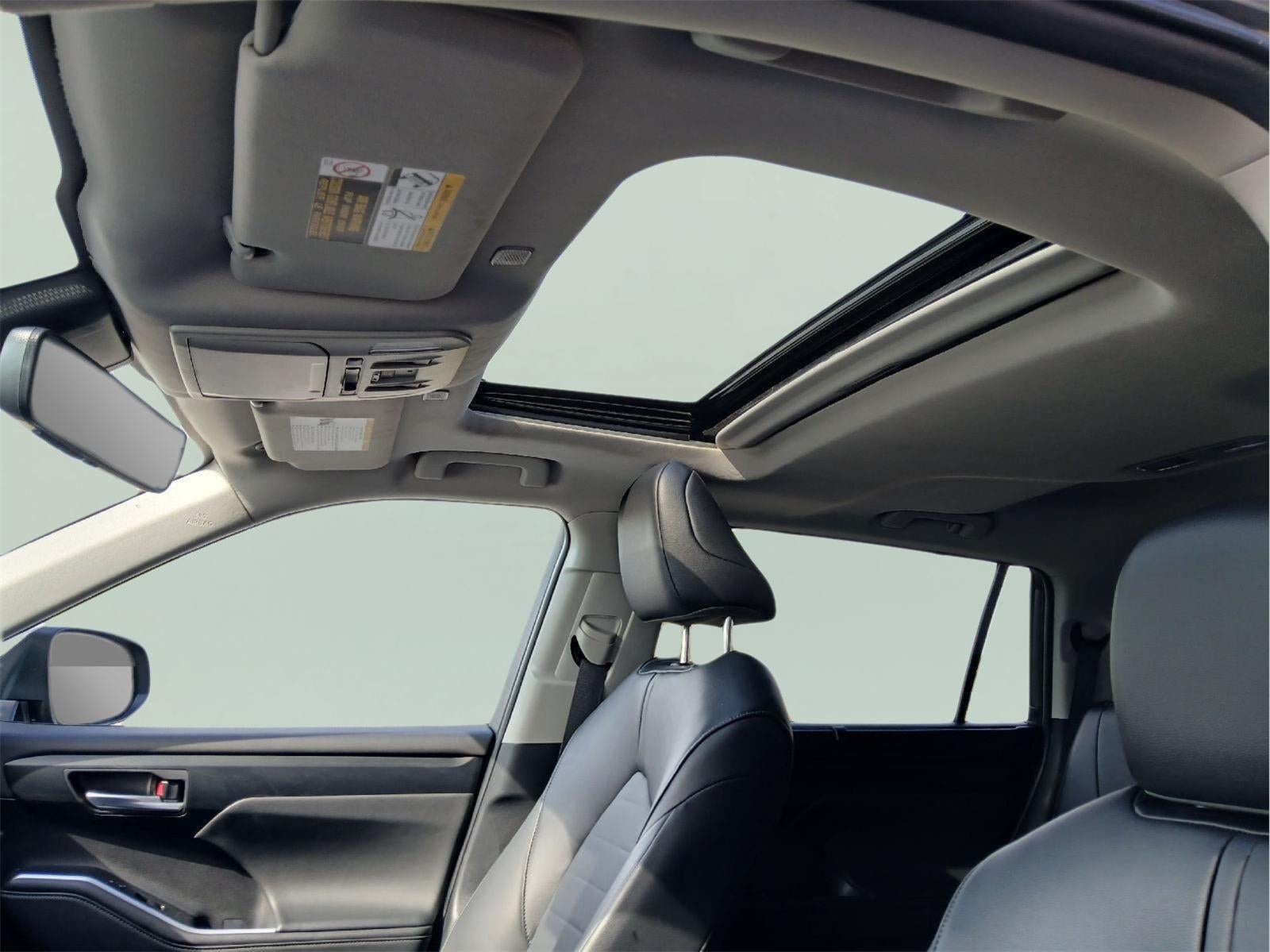 2025 Toyota HIGHLANDER XLE