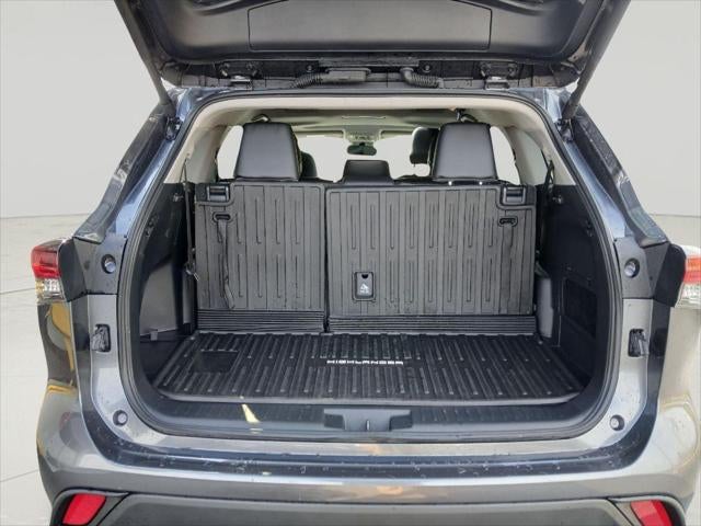 2025 Toyota HIGHLANDER XLE