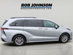 2021 Toyota SIENNA LE LE 8-Passenger