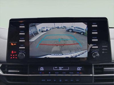 2022 Toyota Sienna LE