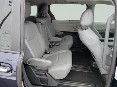 2024 Toyota SIENNA XLE MINIVAN