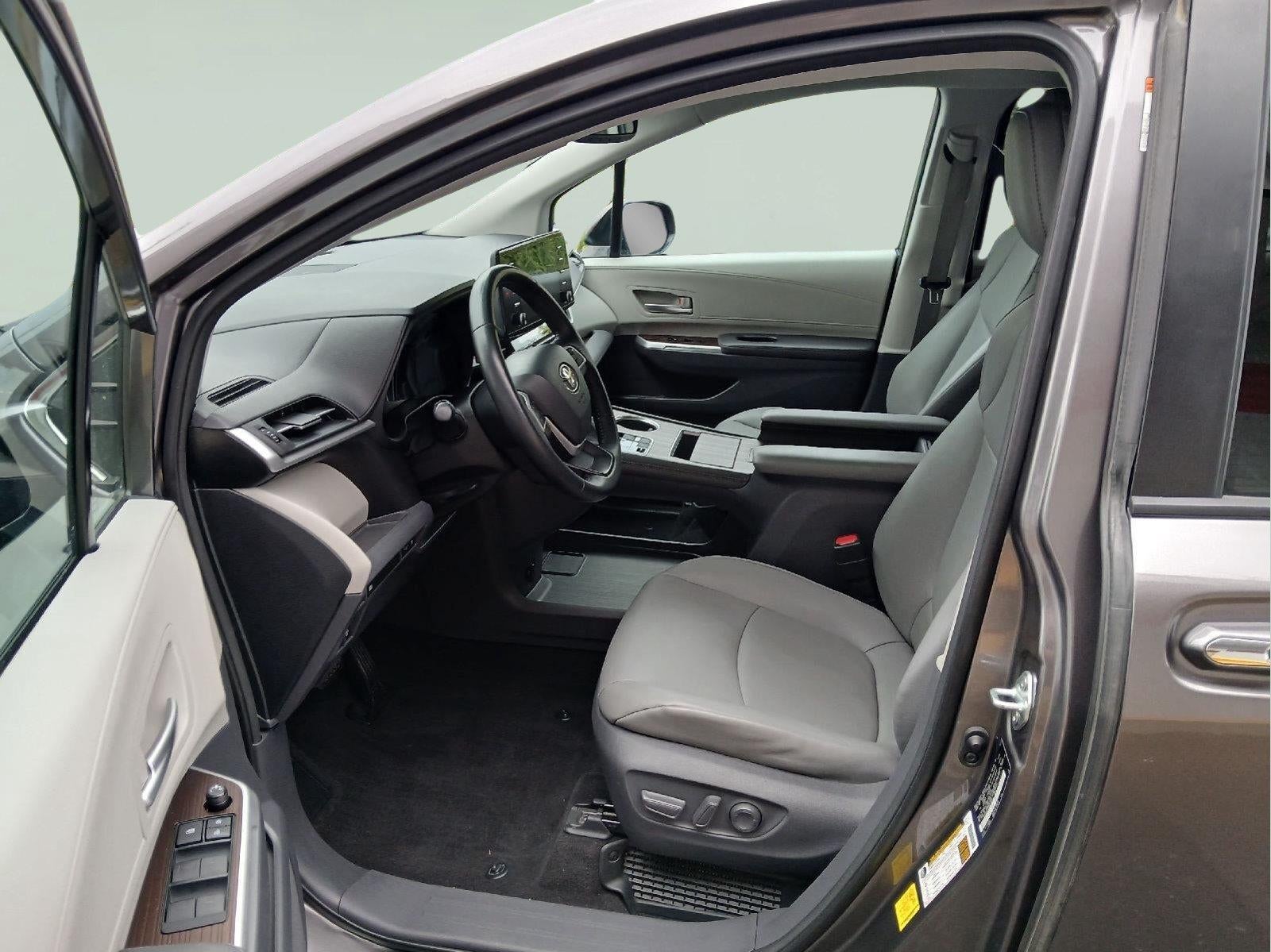 2021 Toyota Sienna XLE 7-Passenger