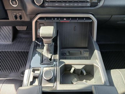 2022 Toyota TUNDRA 4X4 SR5