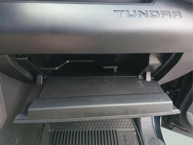 2025 Toyota TUNDRA 4X4 SR5