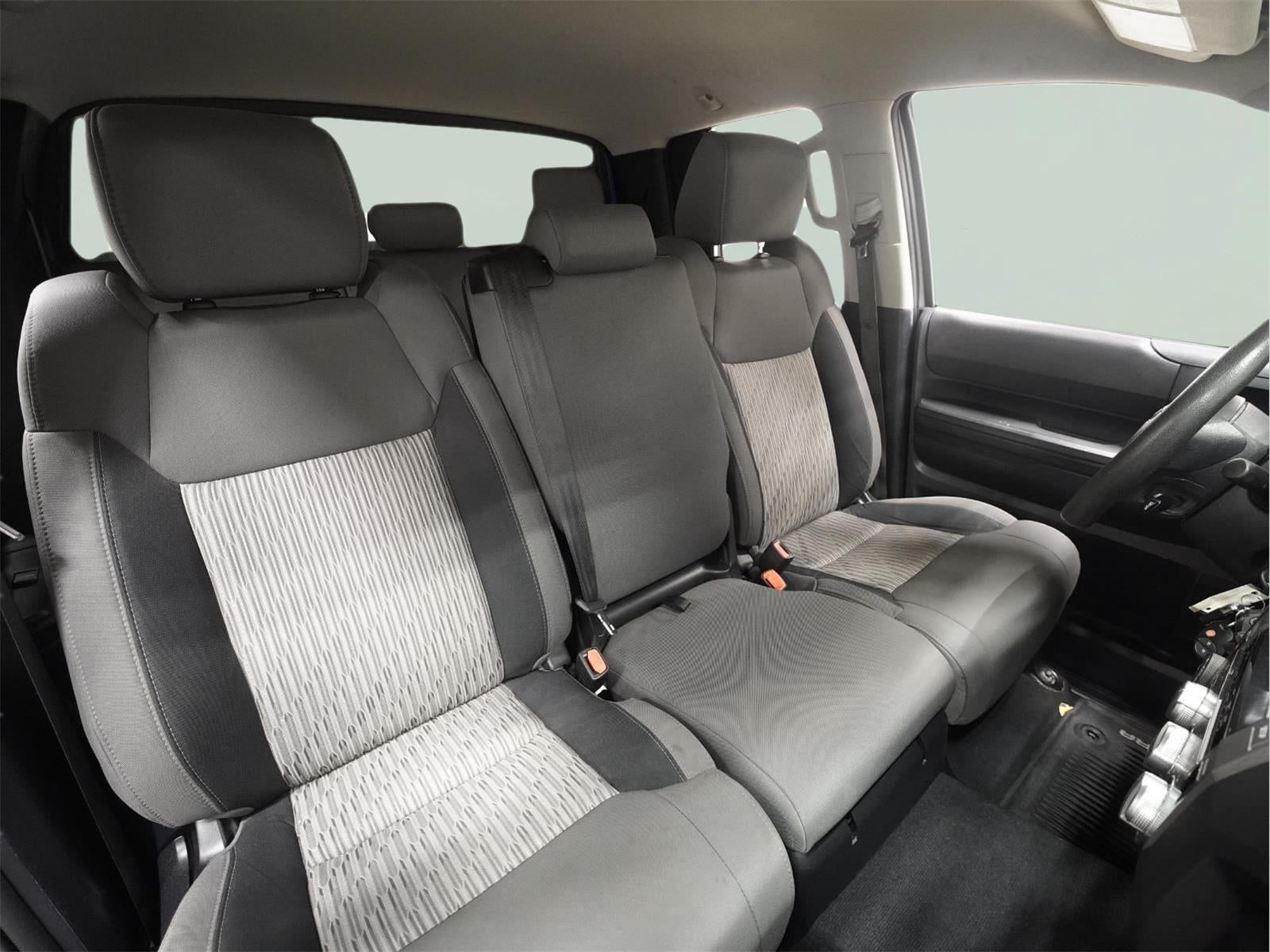 2015 Toyota TUNDRA 4X4 SR